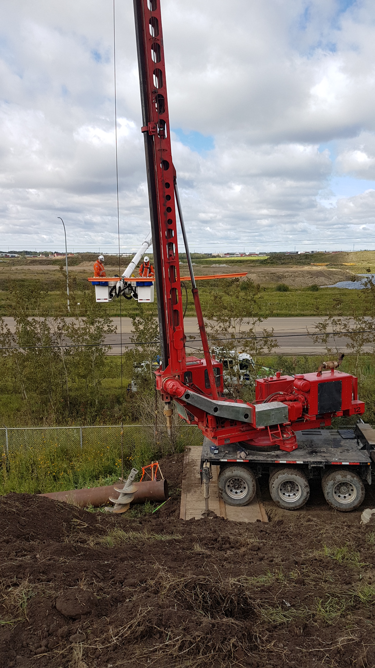 Drilling truck from behind